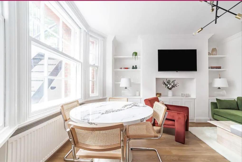 Chic Chelsea Apartment Steps From Kings Road ロンドン エクステリア 写真